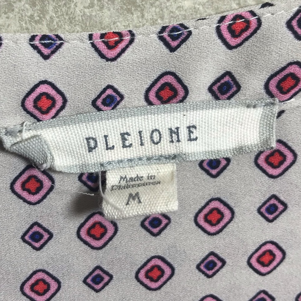 Pleione diamond pattern blouse - Picture 6 of 8
